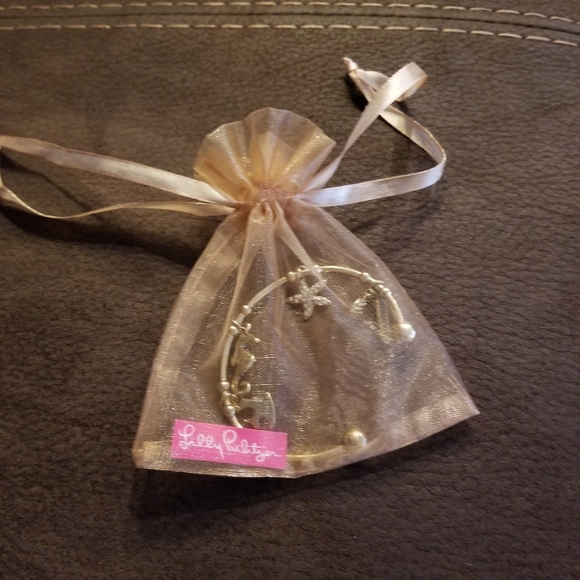 FREE with Lilly Pulitzer purchase - Picture 6 of 6